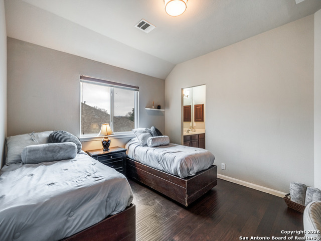 Listing photo id 19 for 25427 Bunker Dr