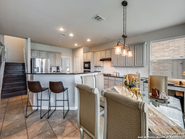 Listing photo id 5 for 25427 Bunker Dr