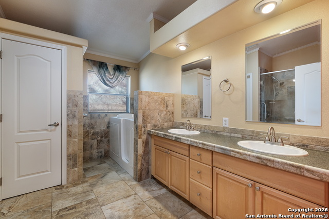 Image 29 of 63 For 1951 Dowdy Rd