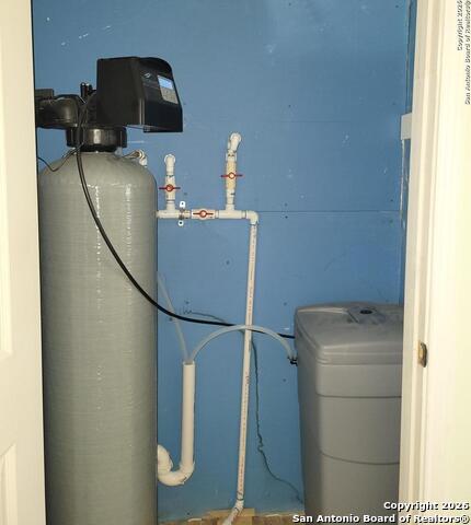 Image 48 of 63 For 1951 Dowdy Rd