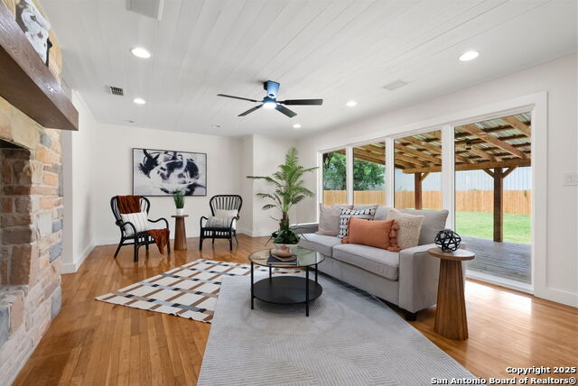 Image 12 of 29 For 456 Magazine