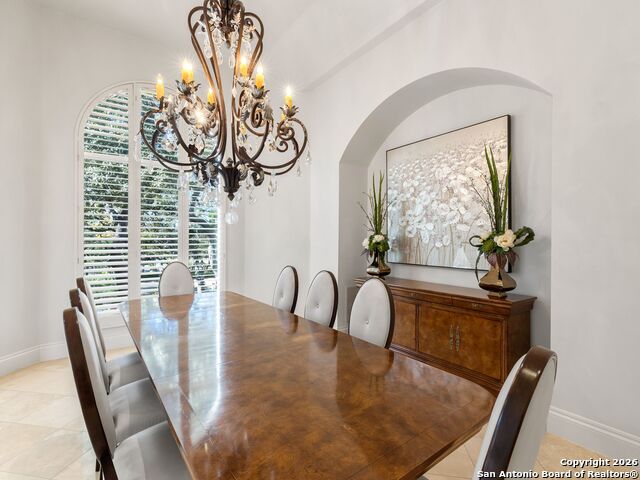 Listing photo id 9 for 14 Duxbury Park