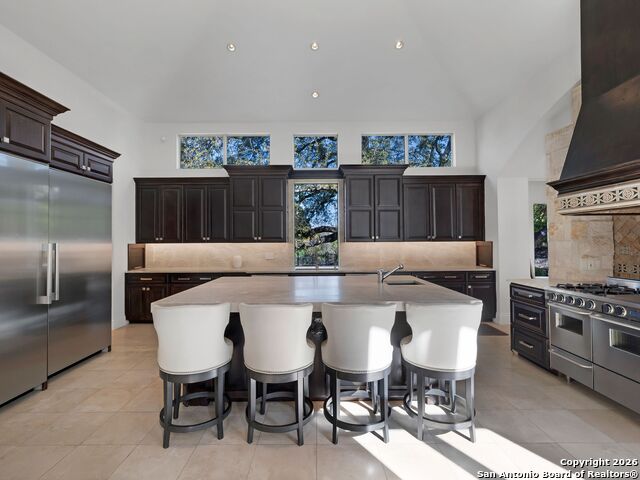 Listing photo id 12 for 14 Duxbury Park