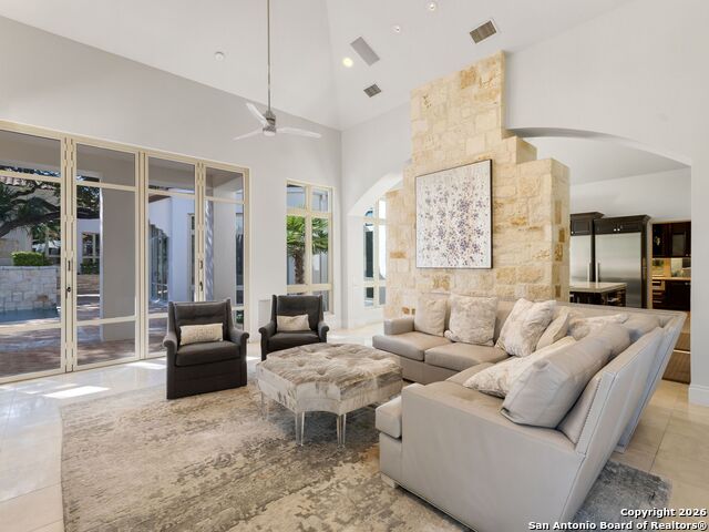 Listing photo id 18 for 14 Duxbury Park