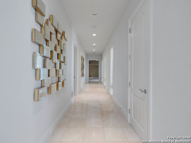 Listing photo id 27 for 14 Duxbury Park