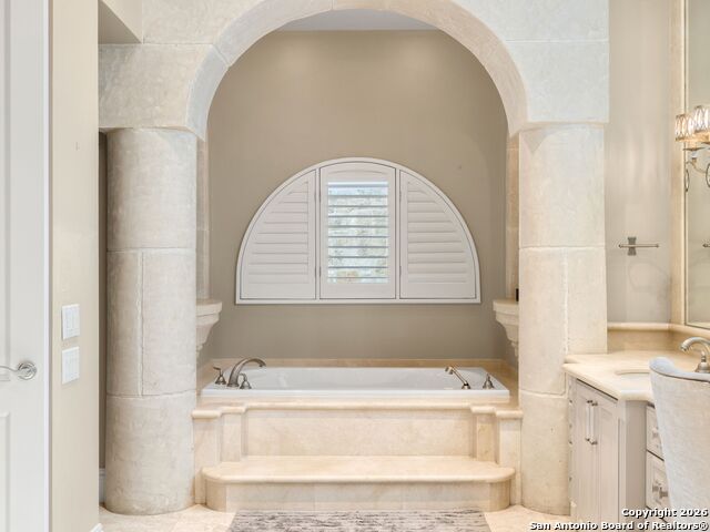 Listing photo id 36 for 14 Duxbury Park