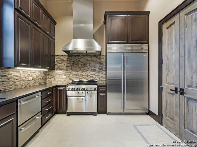 Listing photo id 65 for 14 Duxbury Park