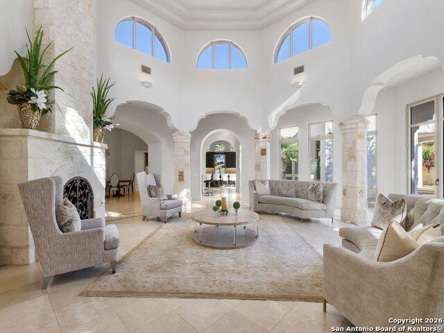 Listing photo id 5 for 14 Duxbury Park