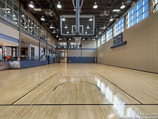 Listing photo id 70 for 14 Duxbury Park