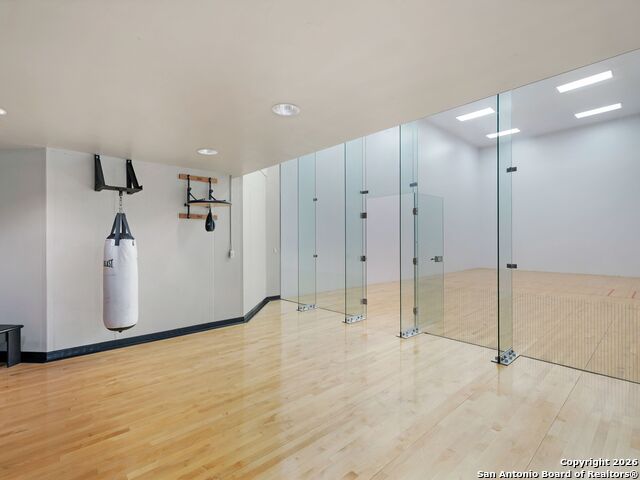 Listing photo id 75 for 14 Duxbury Park