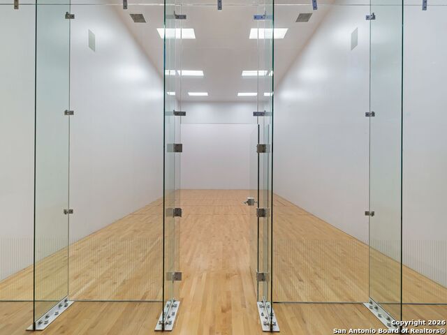 Listing photo id 76 for 14 Duxbury Park