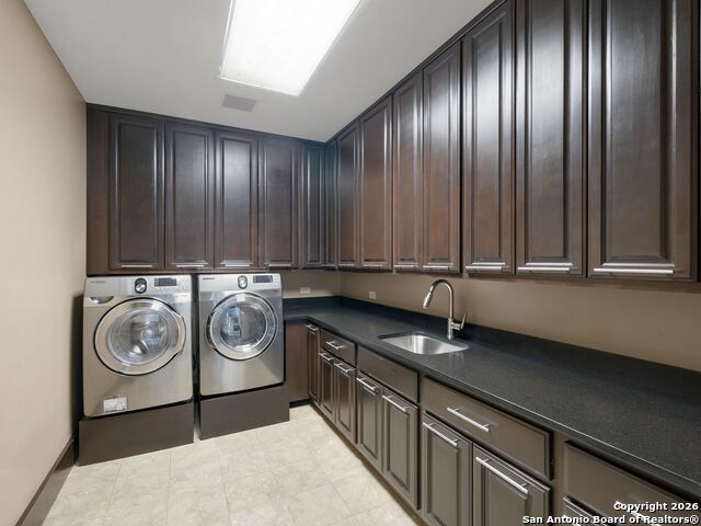 Listing photo id 84 for 14 Duxbury Park