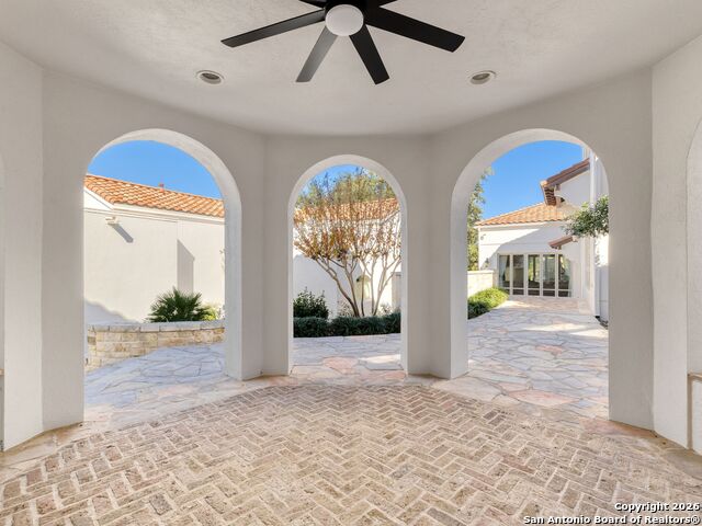 Listing photo id 92 for 14 Duxbury Park