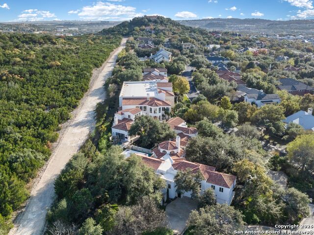 Listing photo id 97 for 14 Duxbury Park