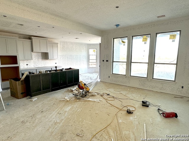 Image 18 of 39 For 196 Desert Bloom