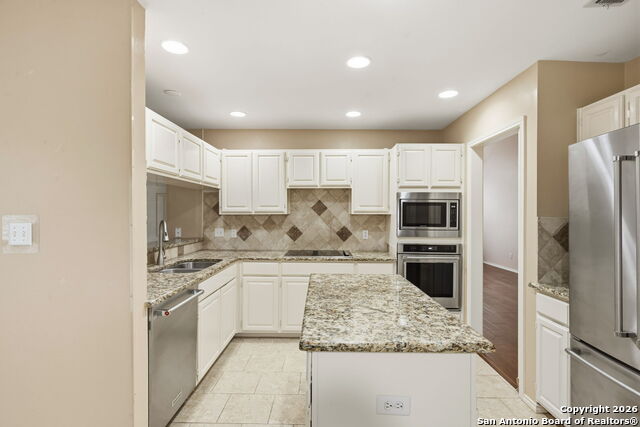 Image 11 of 28 For 1155 Hedgestone