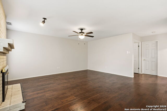 Image 13 of 28 For 1155 Hedgestone