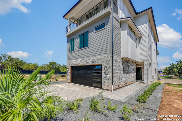 Details for 420 Lake  , Kingsland, TX 78639