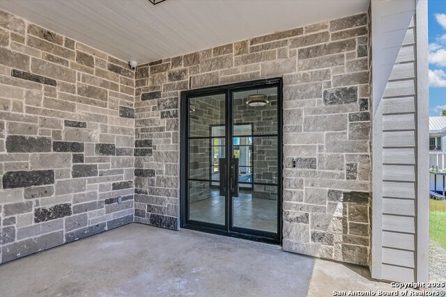 Image 10 of 46 For 420 Lake  