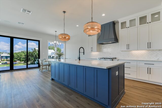 Image 16 of 46 For 420 Lake  