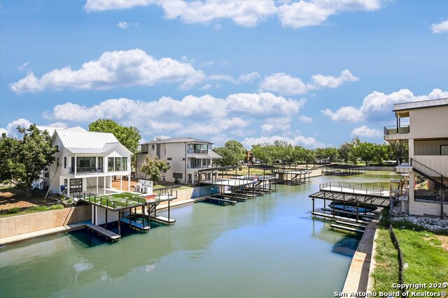 Image 23 of 46 For 420 Lake  