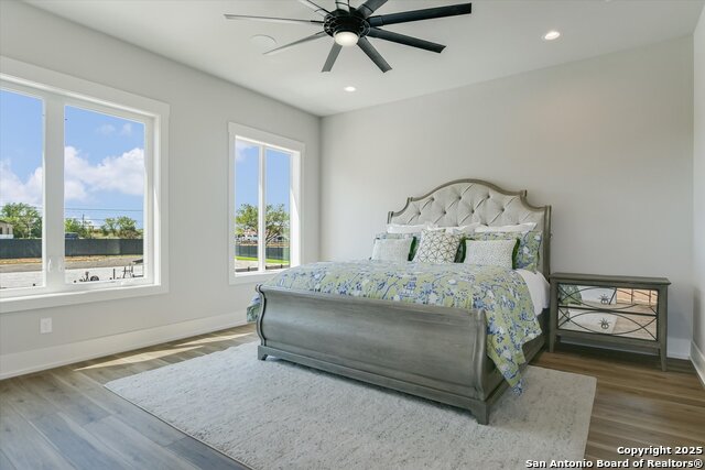 Image 24 of 46 For 420 Lake  