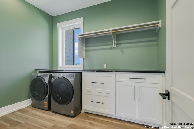 Image 28 of 46 For 420 Lake  