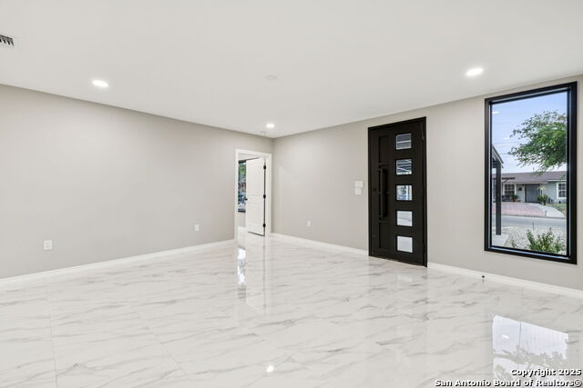 Image 7 of 21 For 110 Weizmann