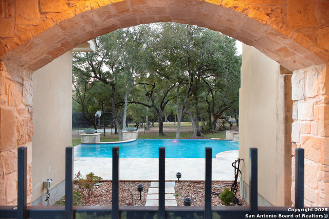 Image 37 of 43 For 26730 Rockwall Pkwy