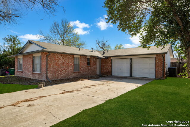 Image 2 of 26 For 4834 Sorrento