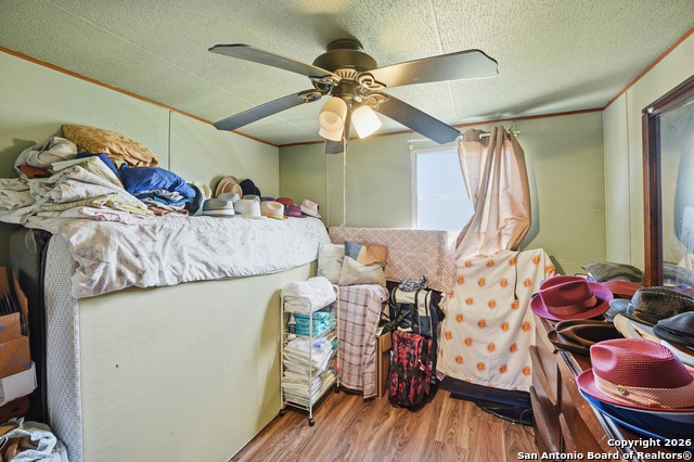 Listing photo id 11 for 4911 Jim Daniel