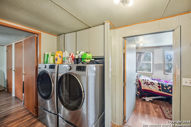 Listing photo id 13 for 4911 Jim Daniel