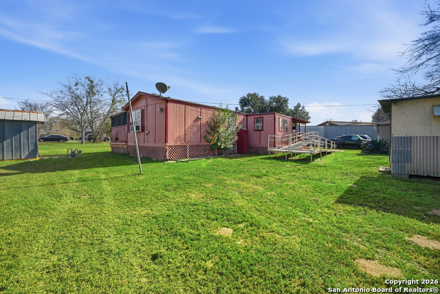 Listing photo id 25 for 4911 Jim Daniel