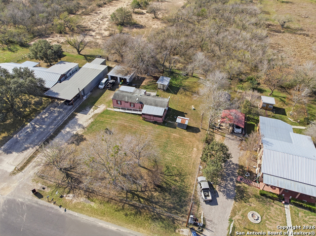 Listing photo id 5 for 4911 Jim Daniel