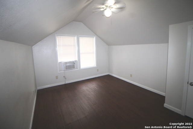 Image 13 of 17 For 232 Cornell Ave  201