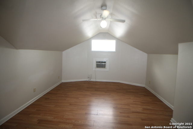 Image 5 of 17 For 232 Cornell Ave  201