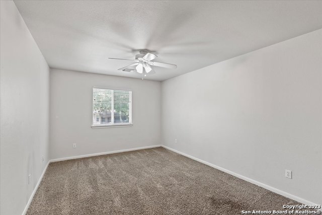 Image 12 of 28 For 208 Valona Dr