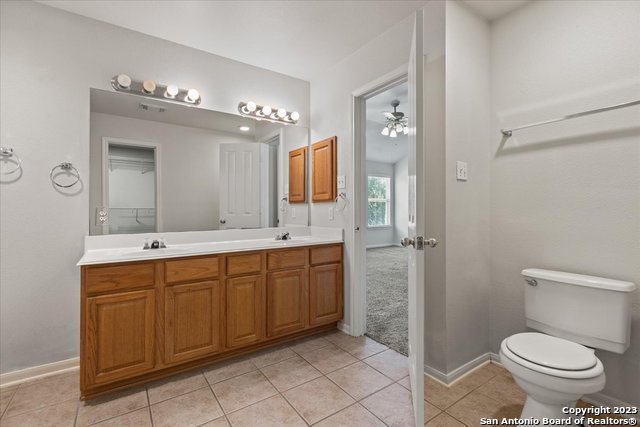 Image 18 of 28 For 208 Valona Dr