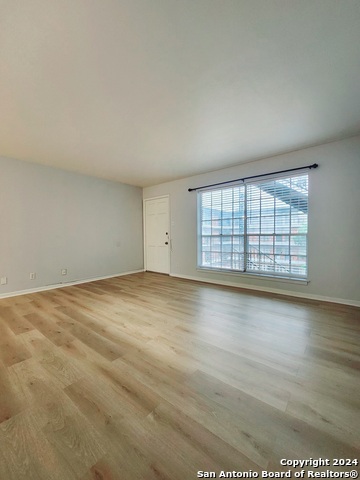 Image 3 of 15 For 8401 New Braunfels Ave N 218