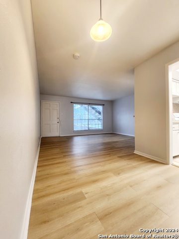 Image 4 of 15 For 8401 New Braunfels Ave N 218