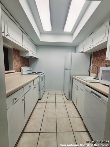 Image 5 of 15 For 8401 New Braunfels Ave N 218