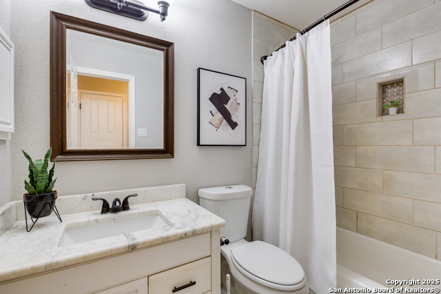 Image 18 of 24 For 7570 Tantivity