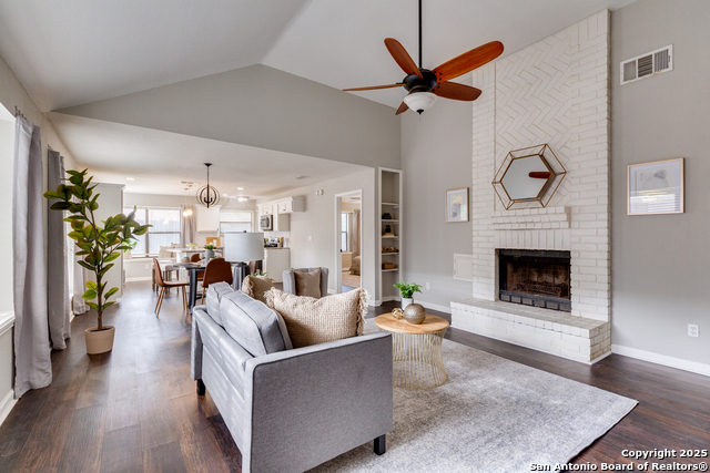 Image 2 of 24 For 7570 Tantivity