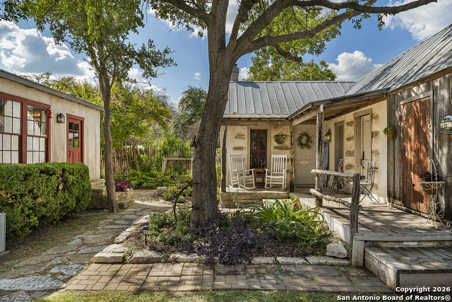 Image 2 of 25 For 104 Austin  