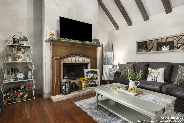 Image 21 of 25 For 104 Austin  