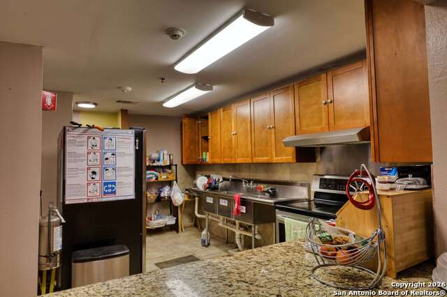 Image 12 of 24 For 4154 Swans Landing