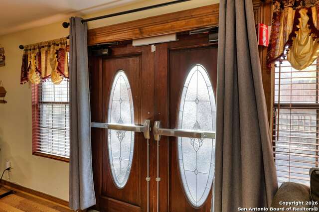 Image 16 of 24 For 4154 Swans Landing