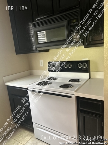 Image 4 of 9 For 4803 Hamilton Wolfe  914