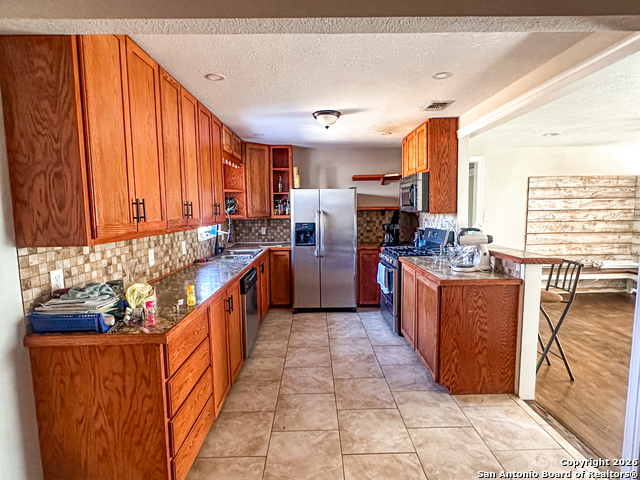 Image 16 of 18 For 216 Redbud  