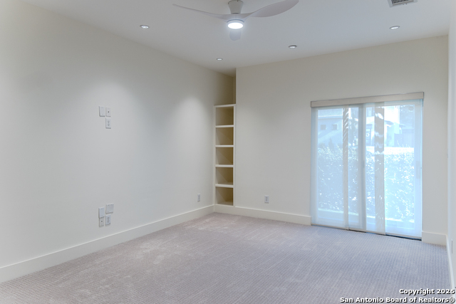 Image 3 of 29 For 215 Annie St  E